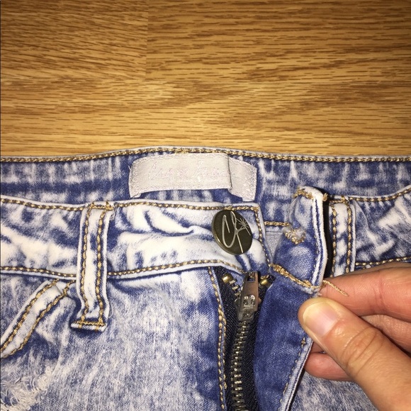 Jean shorts - Picture 4 of 6